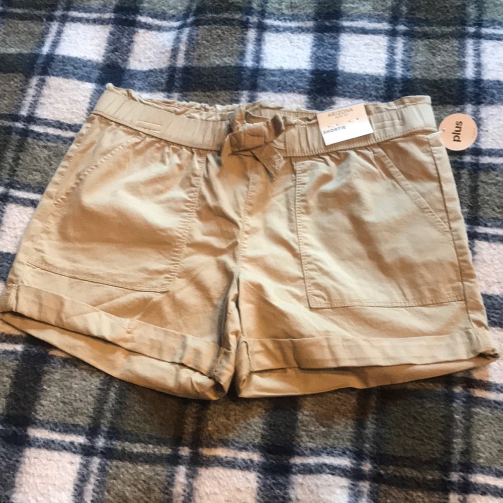 Arizona Girl’s Tan Shorts - 12 1/2 plus NWT